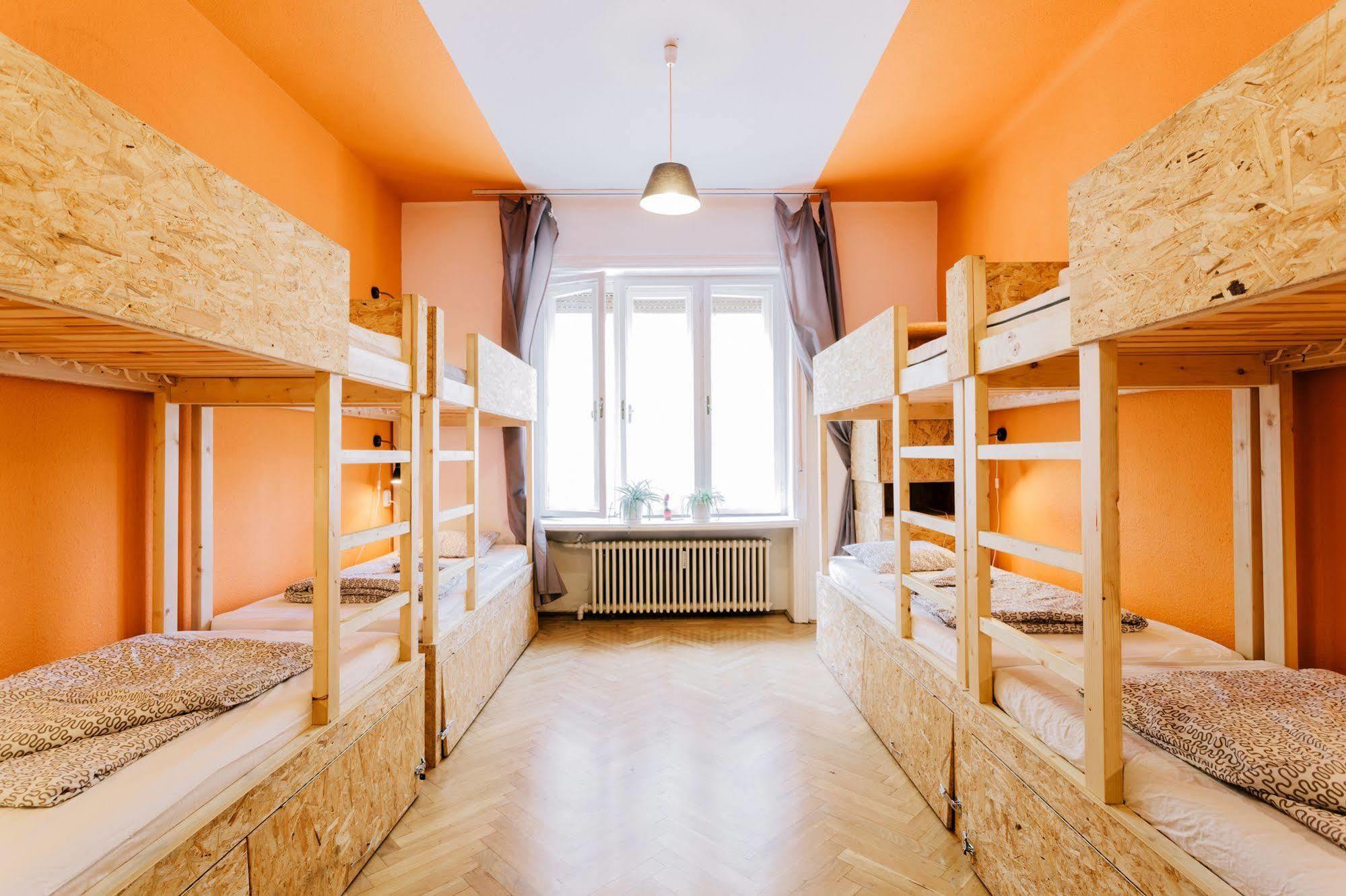 Homeplus Hostel Budapest Ngoại thất bức ảnh