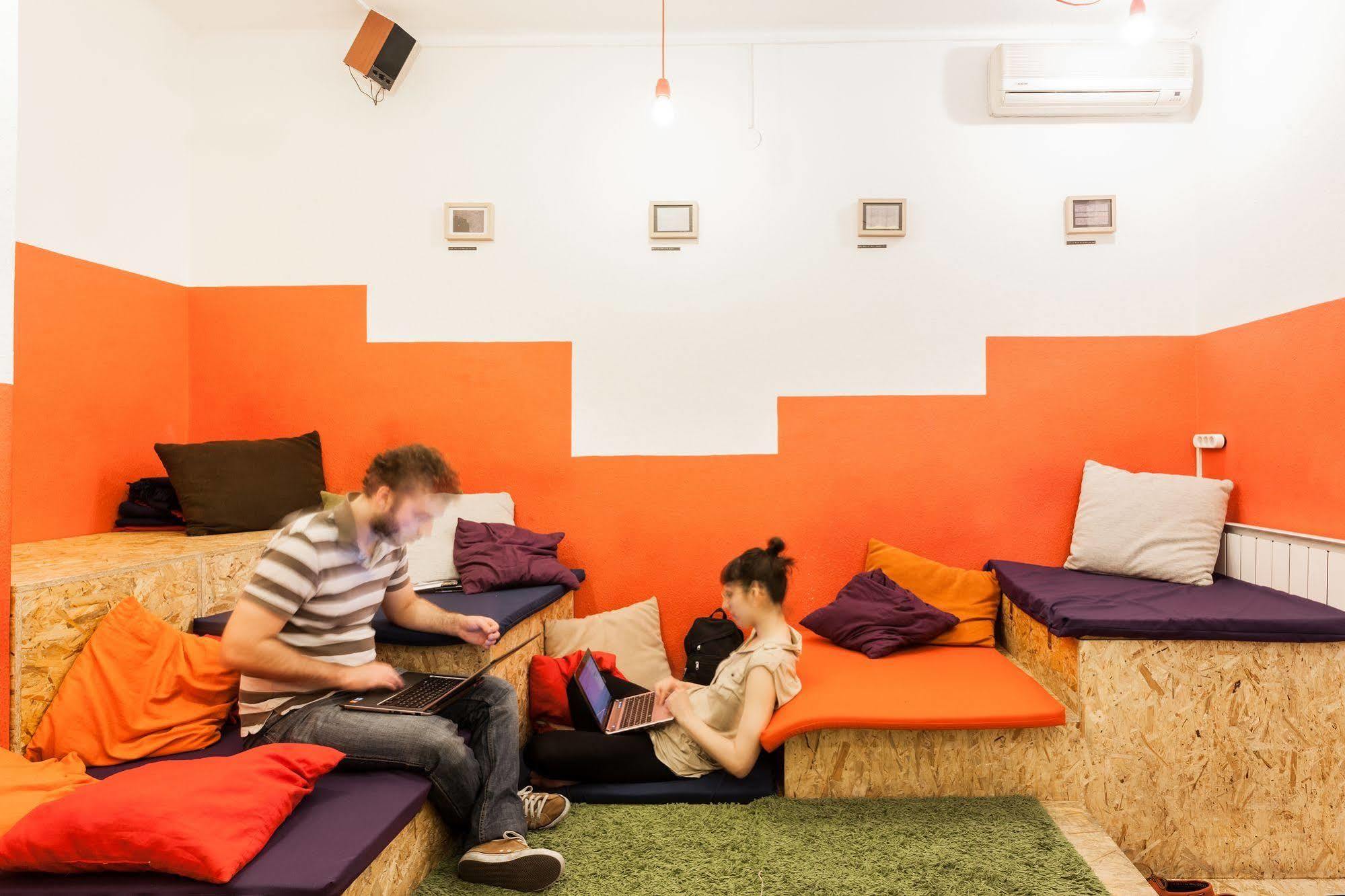 Homeplus Hostel Budapest Ngoại thất bức ảnh